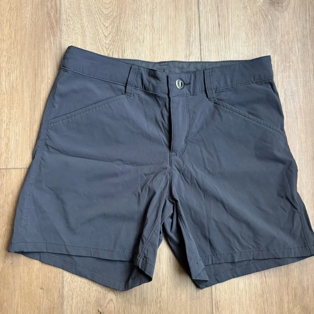 Patagonia Women’s Quandary Hiking Shorts Gray Nylon Stretch Outdoors 5" - Picture 8 of 8